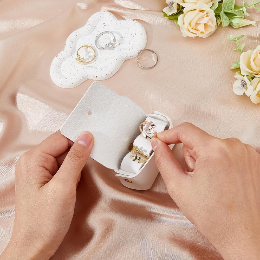White Dog Ring Bearer Holder L - đánh giá và giá Ring Bearer Pillow